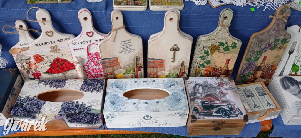 Dożynki w Świerklańcu. Na stoiskach rękodzieło i miody