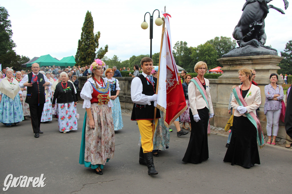 Dożynki w Świerklańcu: korowód i jarmark