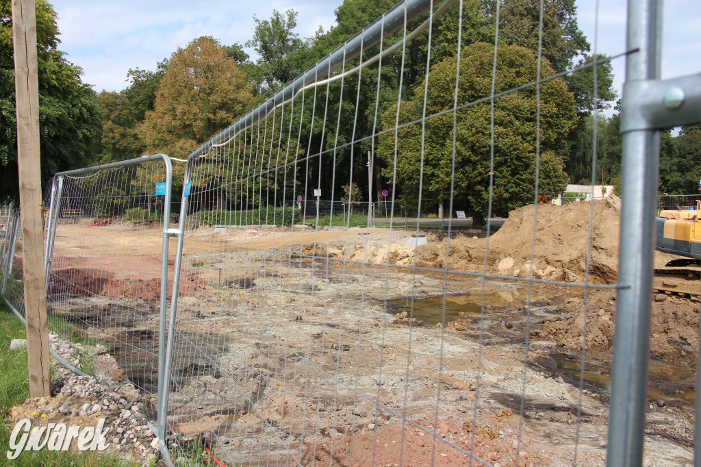 Świerklaniec. Budują centrum przesiadkowe