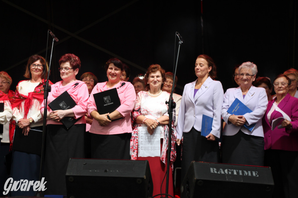 Gwarki. Na początek zaśpiewało 300 chórzystów