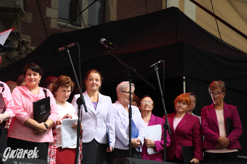 Gwarki. Na początek zaśpiewało 300 chórzystów