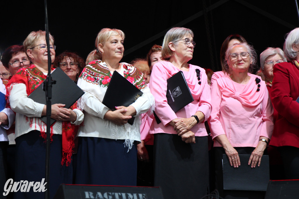 Gwarki. Na początek zaśpiewało 300 chórzystów