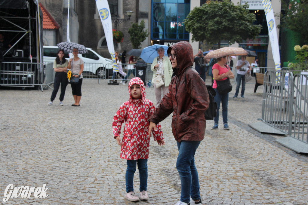 Gwarki. Na początek zaśpiewało 300 chórzystów