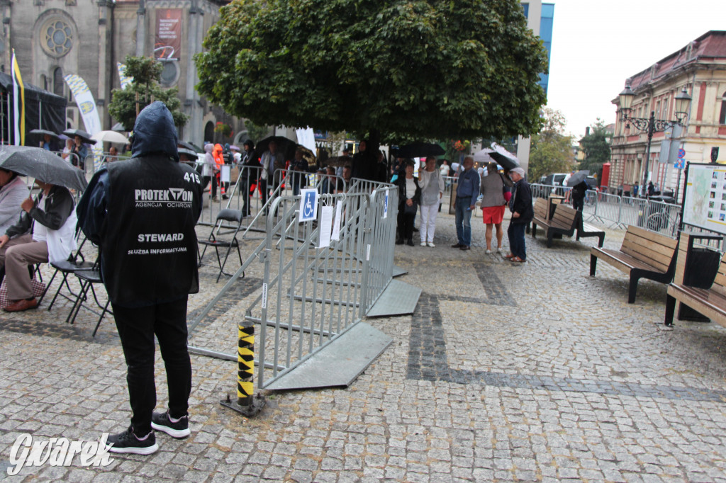 Gwarki. Na początek zaśpiewało 300 chórzystów