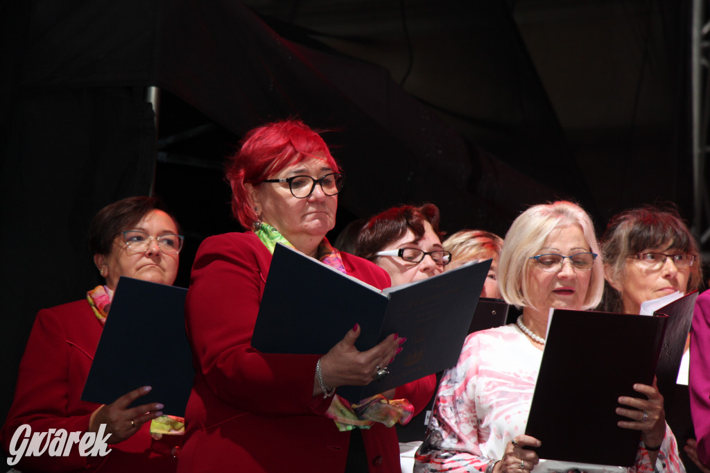 Gwarki. Na początek zaśpiewało 300 chórzystów