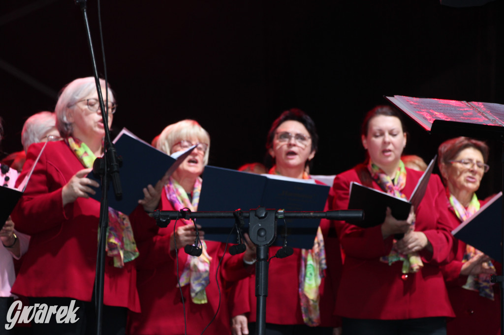 Gwarki. Na początek zaśpiewało 300 chórzystów