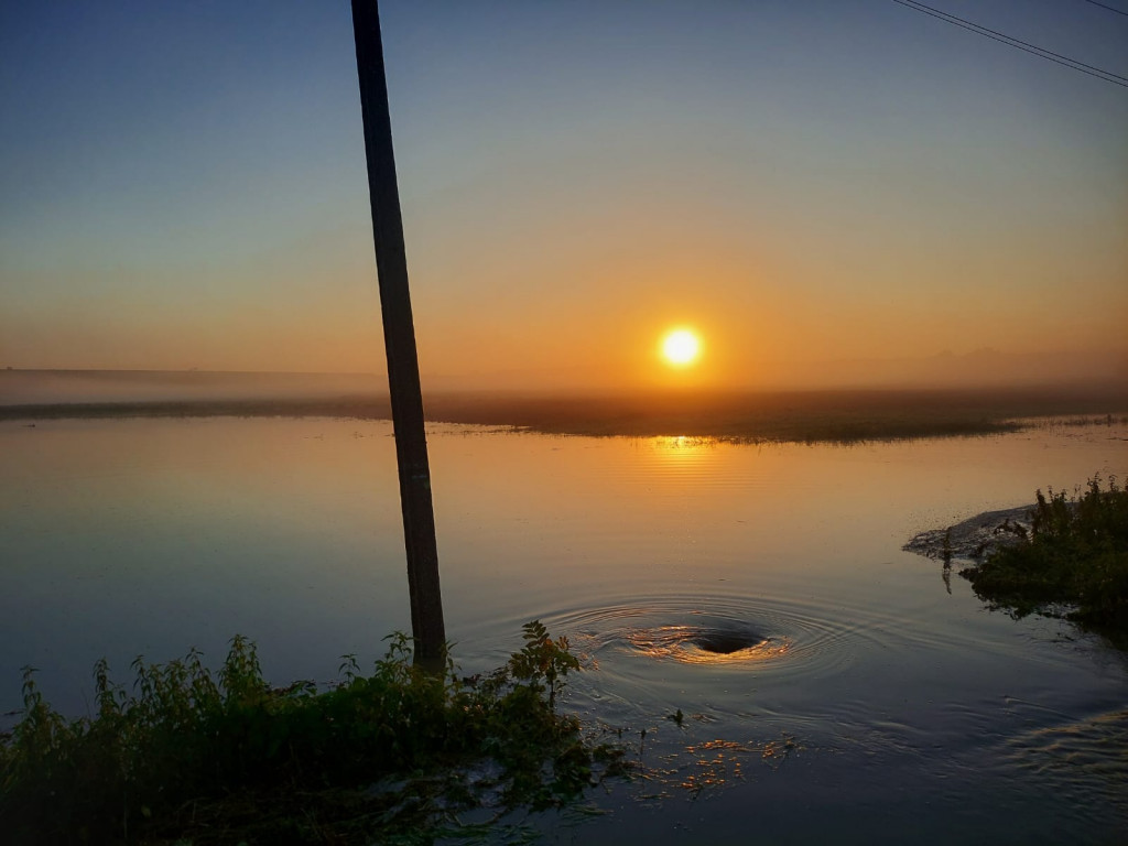 Rekordowa powódź, zamknięta hala sportowa