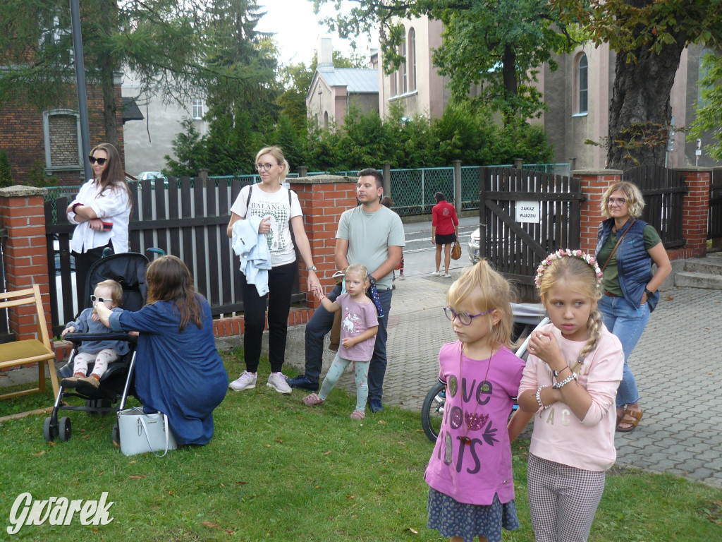 Gwarki dla dzieci. Na początek piknik w ogrodzie