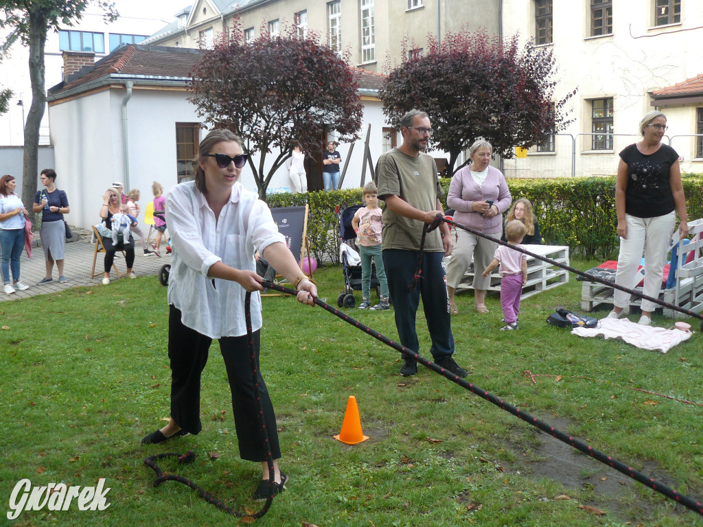 Gwarki dla dzieci. Na początek piknik w ogrodzie