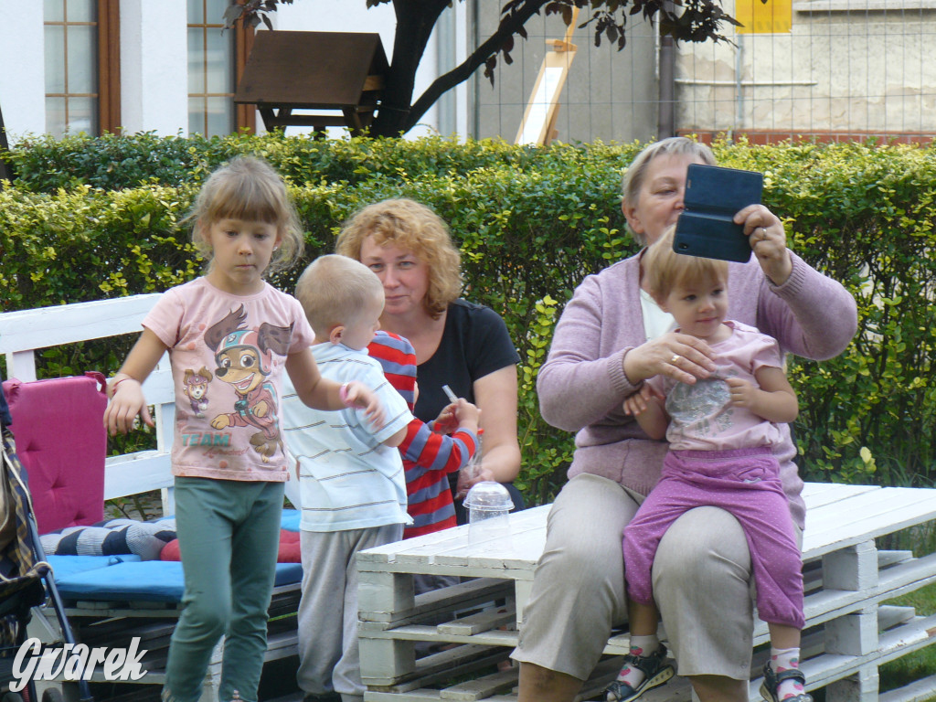 Gwarki dla dzieci. Na początek piknik w ogrodzie