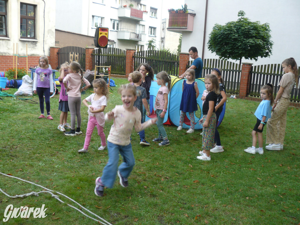Gwarki dla dzieci. Na początek piknik w ogrodzie
