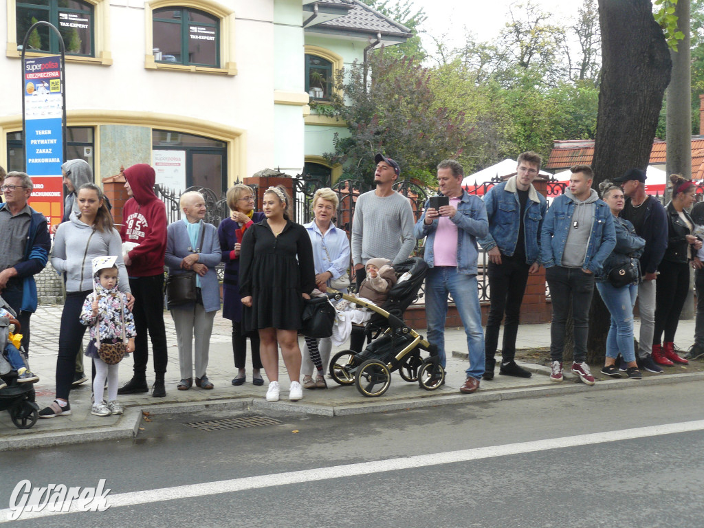 Gwarki 2022. Publiczność na pochodzie