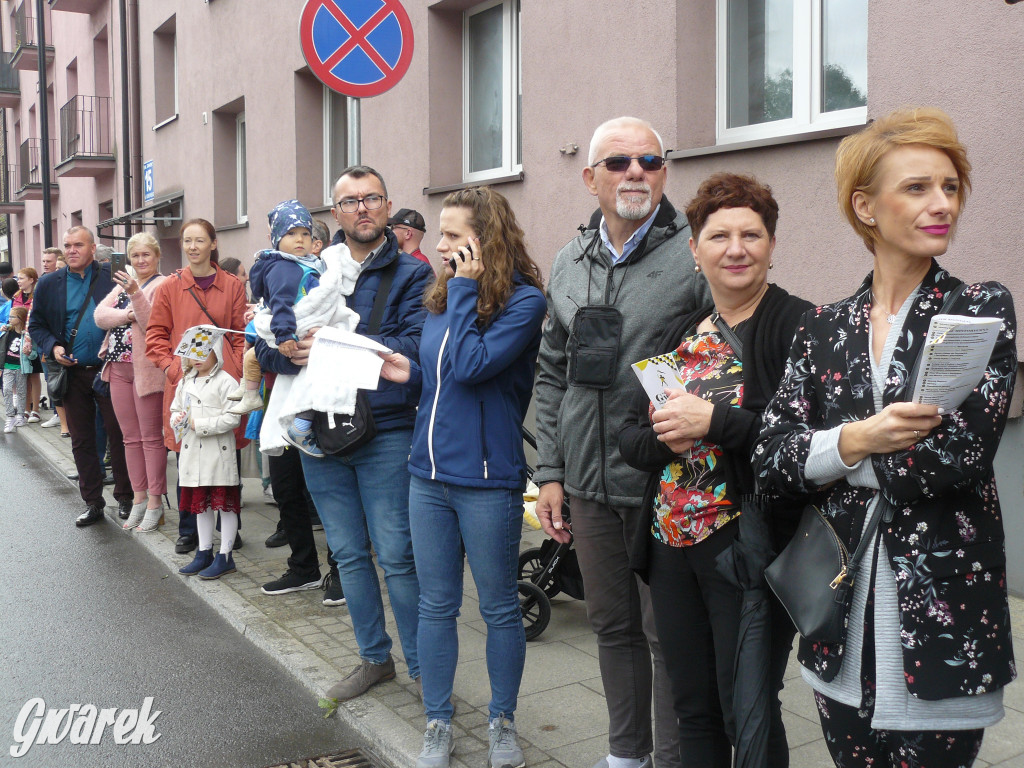 Gwarki 2022. Publiczność na pochodzie