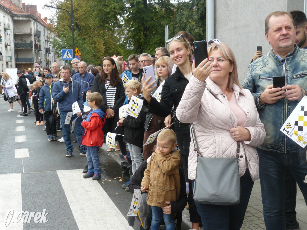 Gwarki 2022. Publiczność na pochodzie