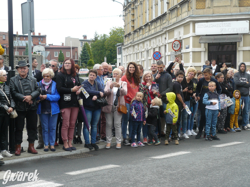 Gwarki 2022. Publiczność na pochodzie