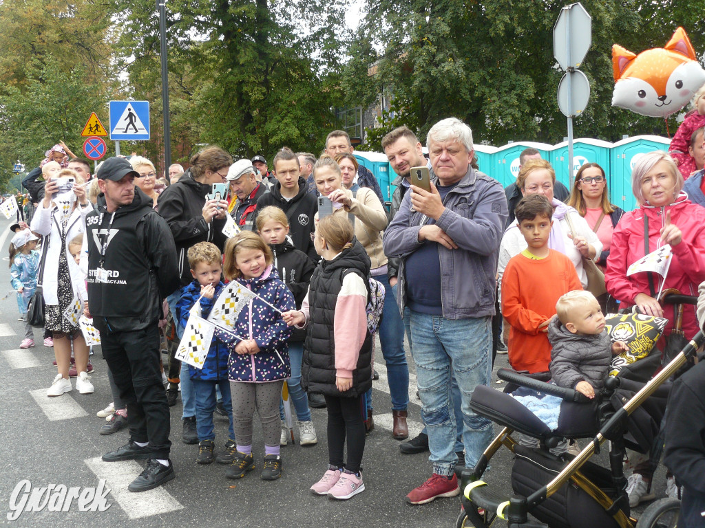 Gwarki 2022. Publiczność na pochodzie