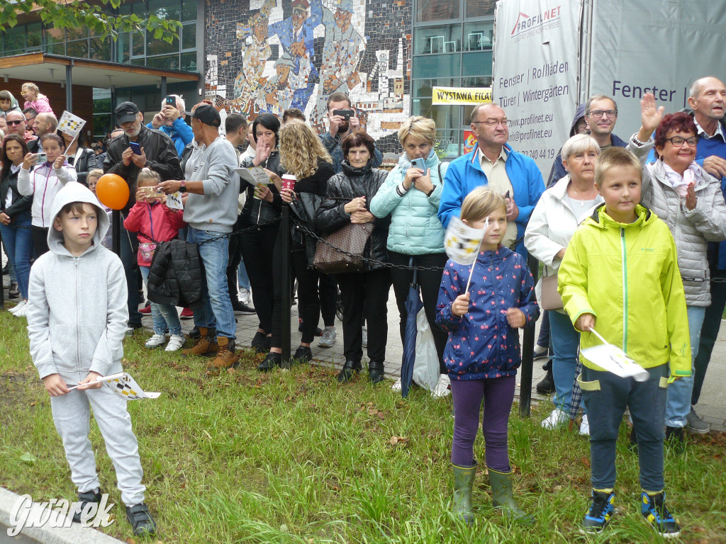 Gwarki 2022. Publiczność na pochodzie