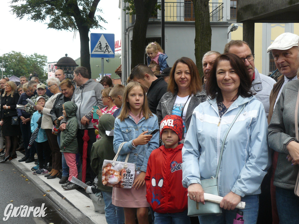 Gwarki 2022. Publiczność na pochodzie