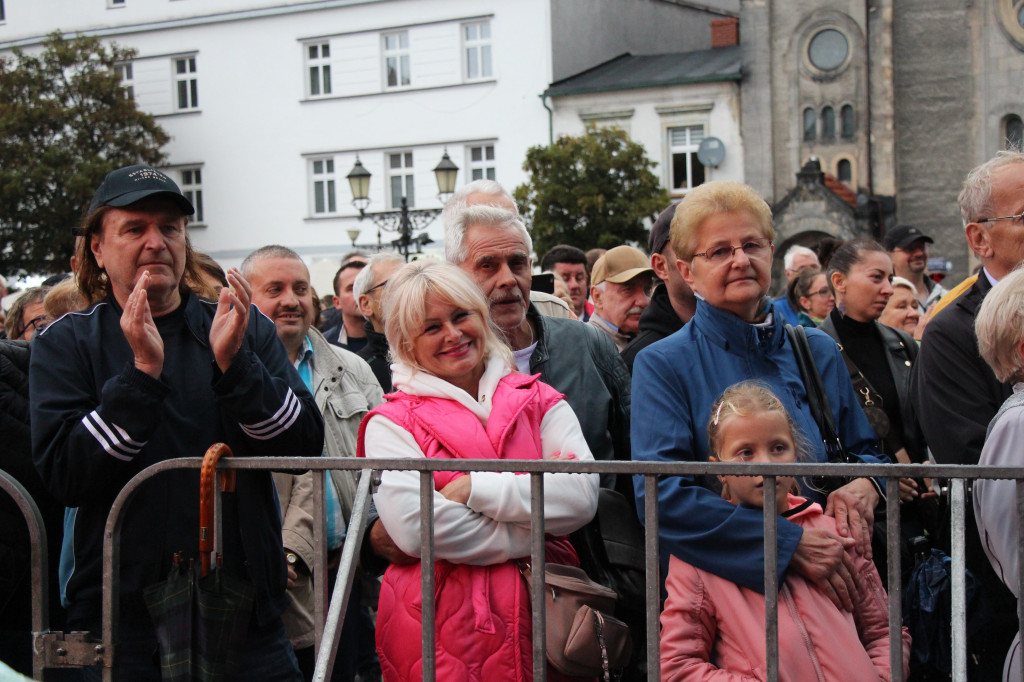 Gwarki 2022. Skaldowie, publiczność śpiewała z zespołem