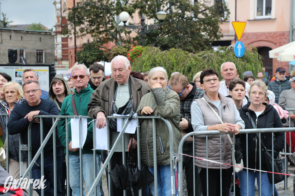 Gwarki 2022. Skaldowie, publiczność śpiewała z zespołem