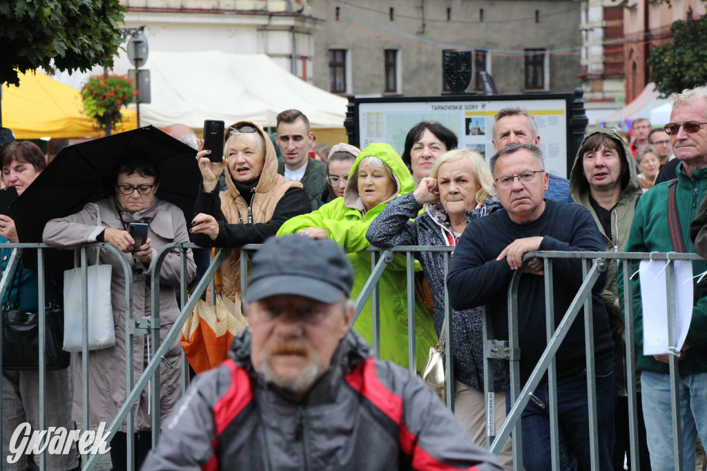 Gwarki 2022. Skaldowie, publiczność śpiewała z zespołem