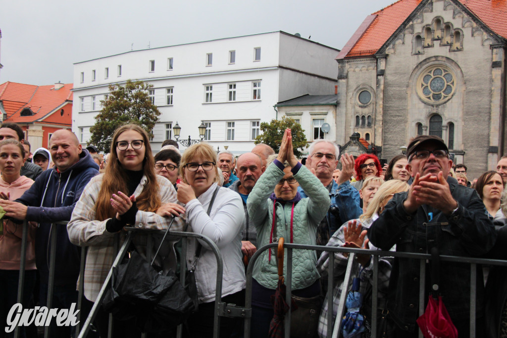 Gwarki 2022. Skaldowie, publiczność śpiewała z zespołem