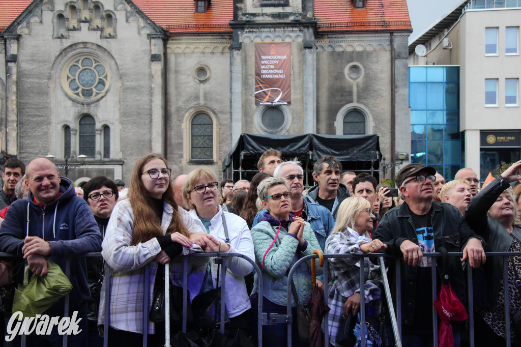 Gwarki 2022. Skaldowie, publiczność śpiewała z zespołem