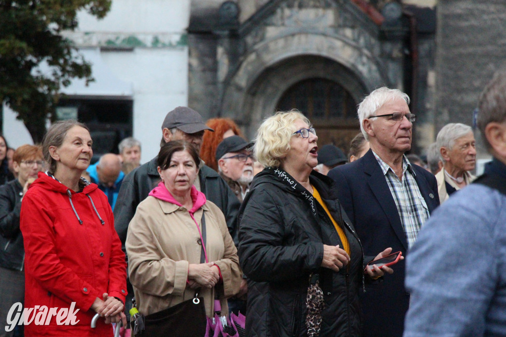 Gwarki 2022. Skaldowie, publiczność śpiewała z zespołem