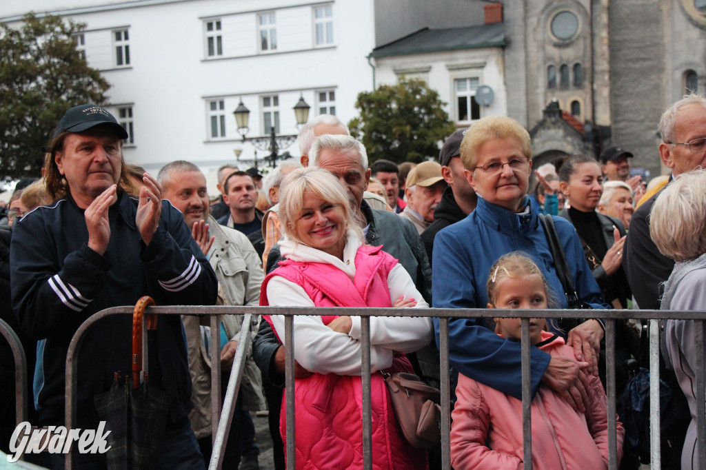 Gwarki 2022. Skaldowie, publiczność śpiewała z zespołem