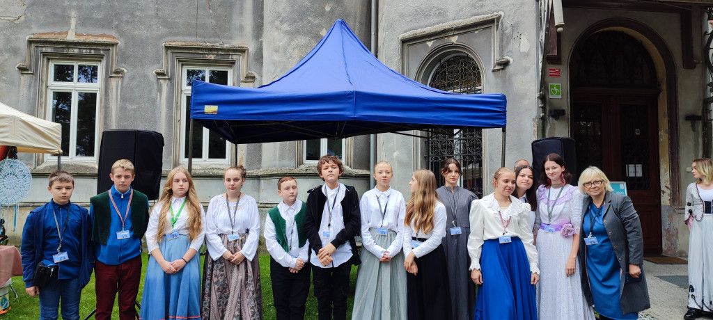 Nakło Śląskie. Świetna zabawa w pałacu i parku