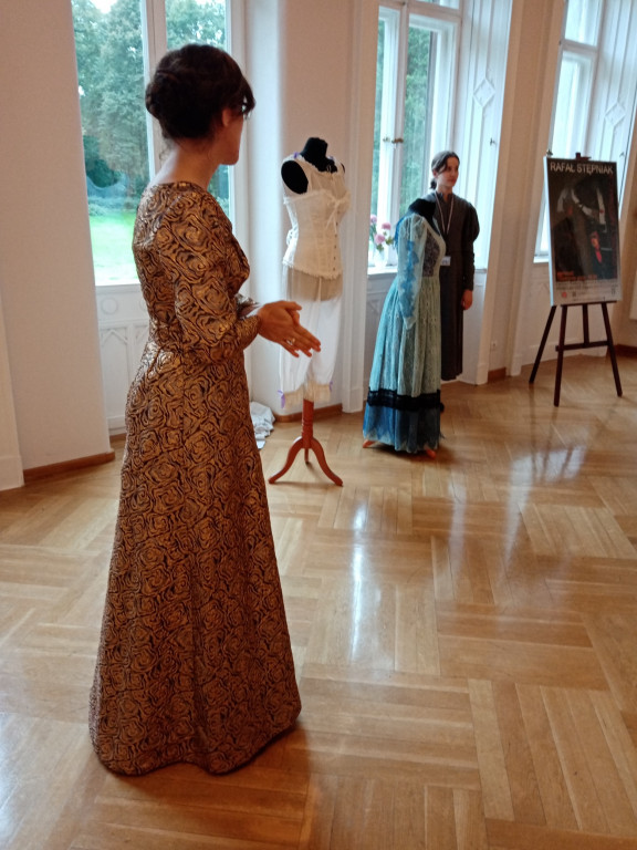 Nakło Śląskie. Świetna zabawa w pałacu i parku