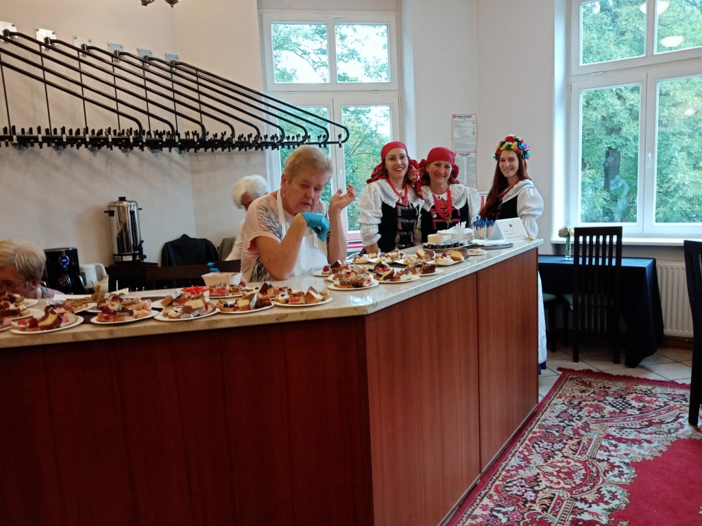 Nakło Śląskie. Świetna zabawa w pałacu i parku