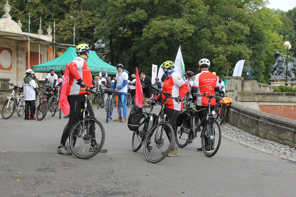 Rowerowy finał szlacheckiego weekendu [ZDJĘCIA]