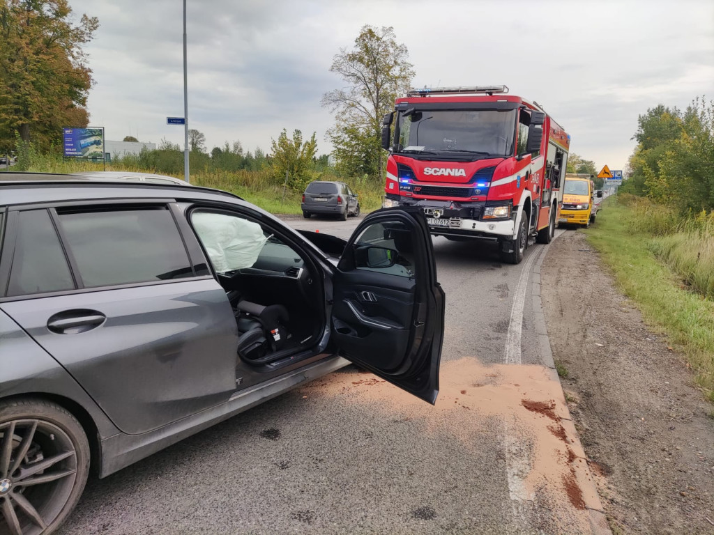 Dwie kolizje na skrzyżowaniach jednego dnia