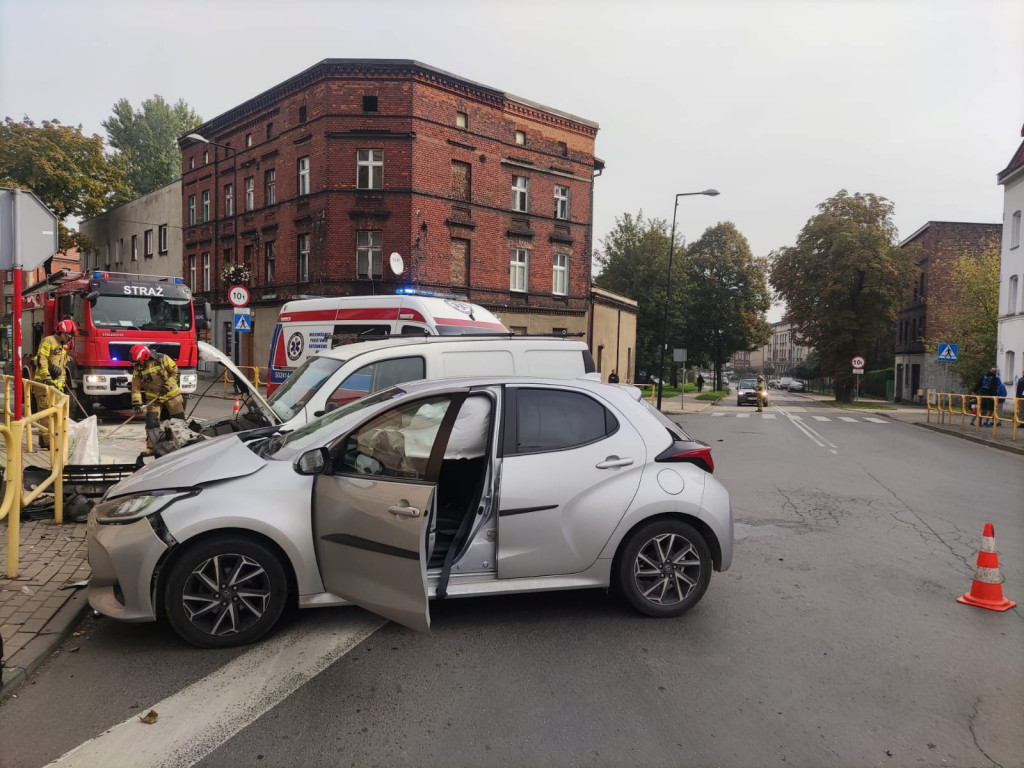 Dwie kolizje na skrzyżowaniach jednego dnia