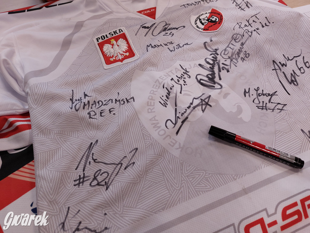 Mecz charytatywny. Na lodzie Czerkawski i Wołosz