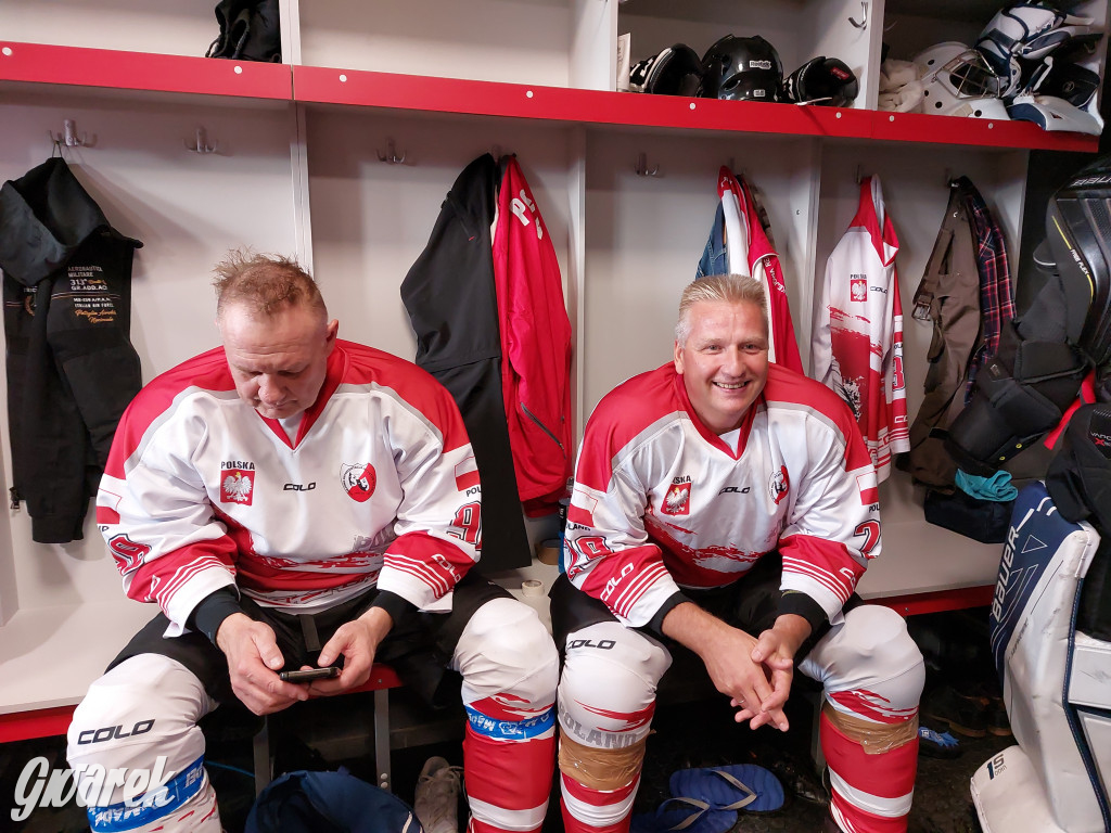 Mecz charytatywny. Na lodzie Czerkawski i Wołosz