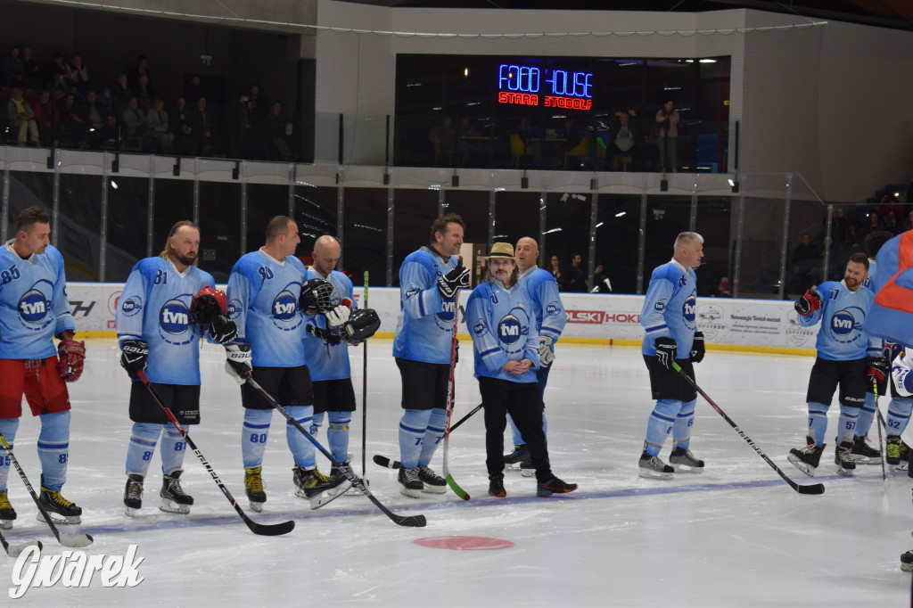 Mecz charytatywny. Na lodzie Czerkawski i Wołosz