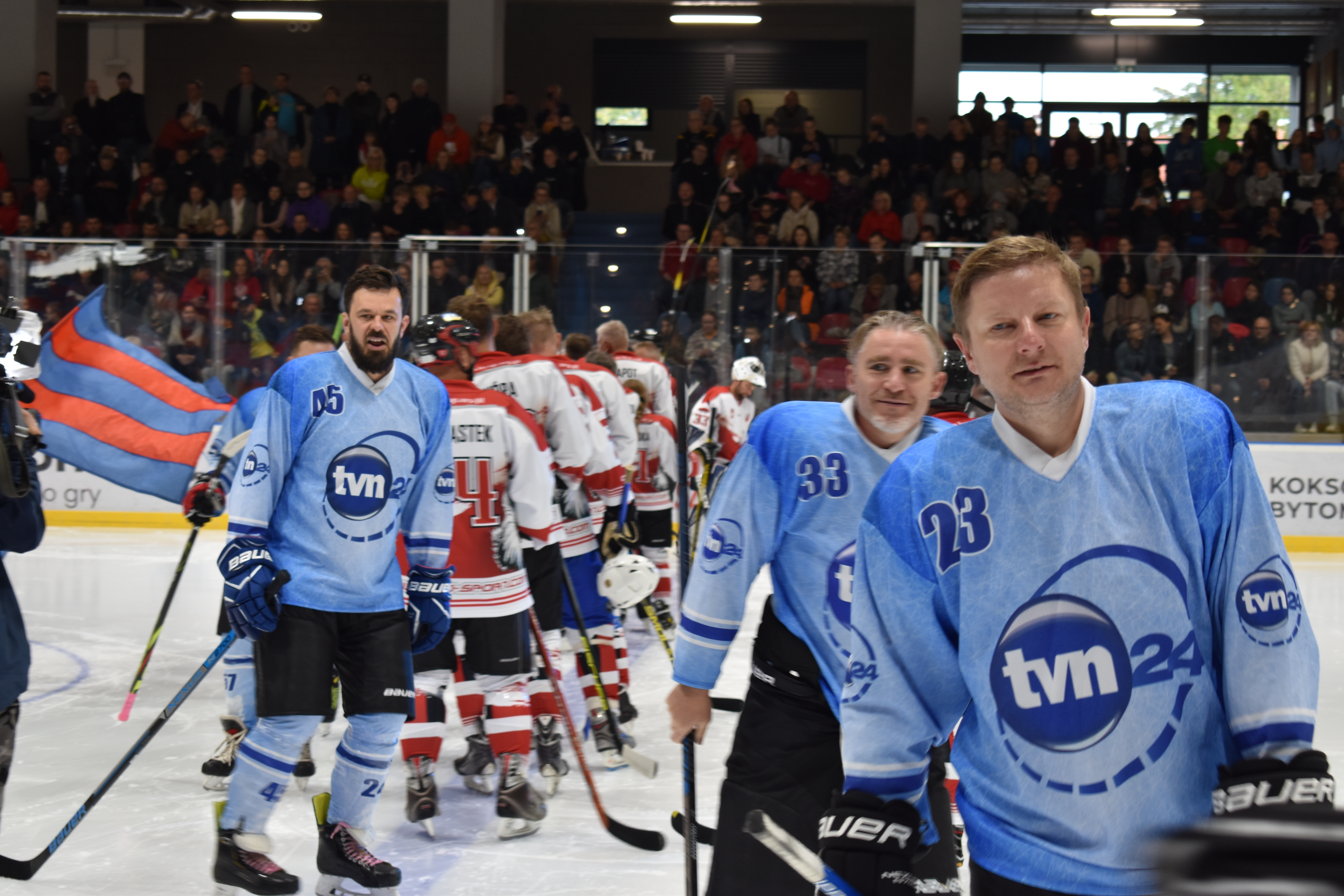 Mecz charytatywny. Na lodzie Czerkawski i Wołosz