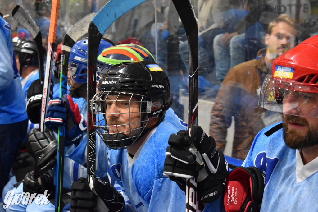 Mecz charytatywny. Na lodzie Czerkawski i Wołosz