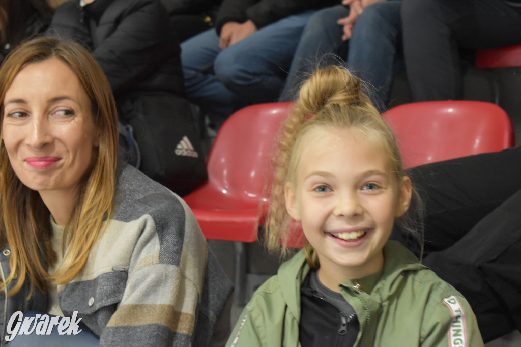 Mecz charytatywny. Na lodzie Czerkawski i Wołosz