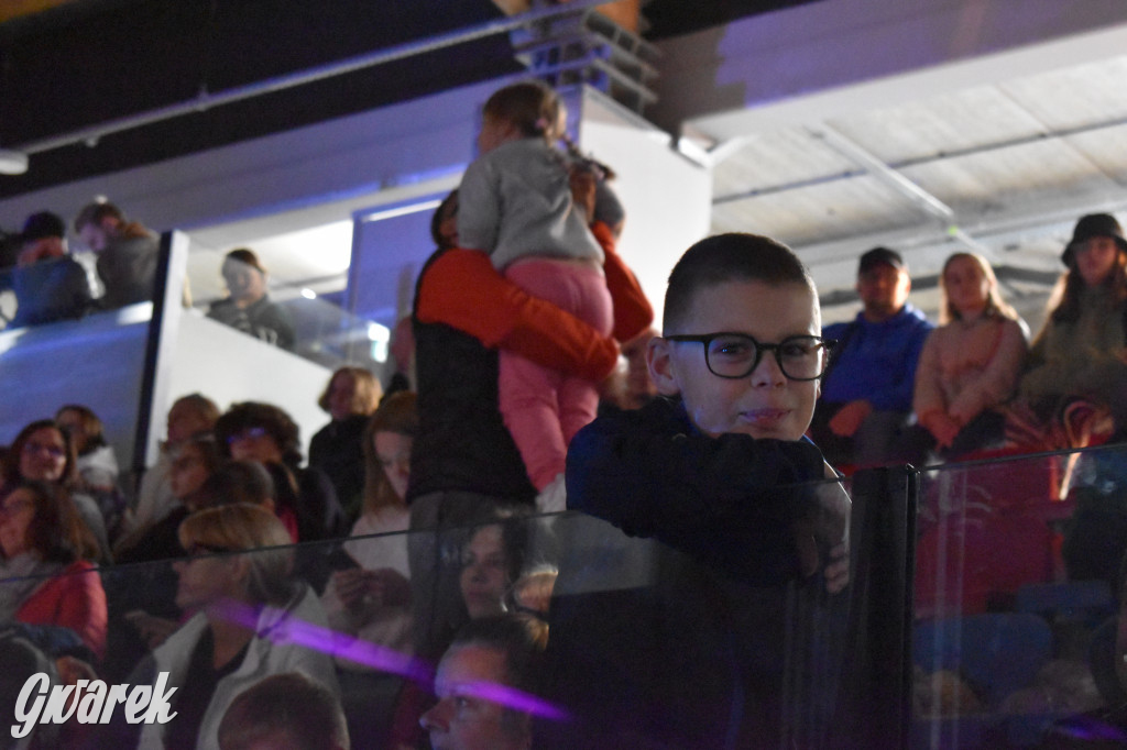 Mecz charytatywny. Na lodzie Czerkawski i Wołosz