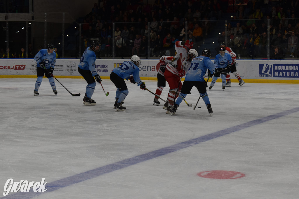 Mecz charytatywny. Na lodzie Czerkawski i Wołosz