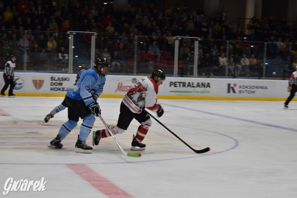 Mecz charytatywny. Na lodzie Czerkawski i Wołosz