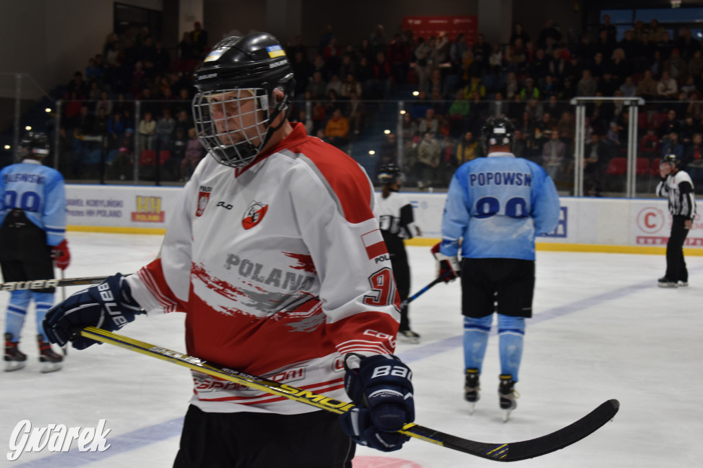 Mecz charytatywny. Na lodzie Czerkawski i Wołosz