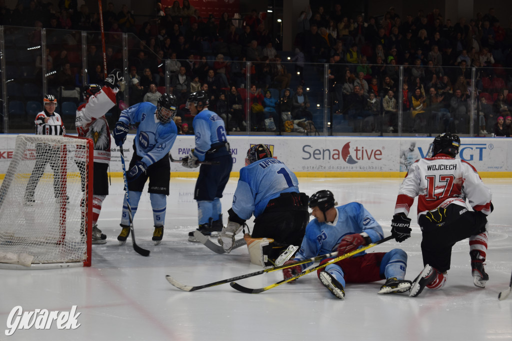 Mecz charytatywny. Na lodzie Czerkawski i Wołosz