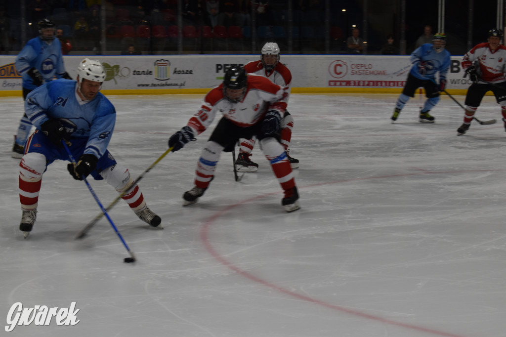 Mecz charytatywny. Na lodzie Czerkawski i Wołosz