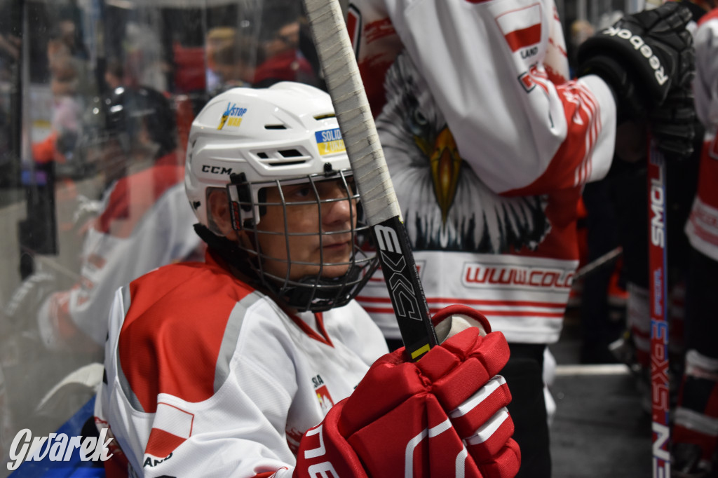 Mecz charytatywny. Na lodzie Czerkawski i Wołosz