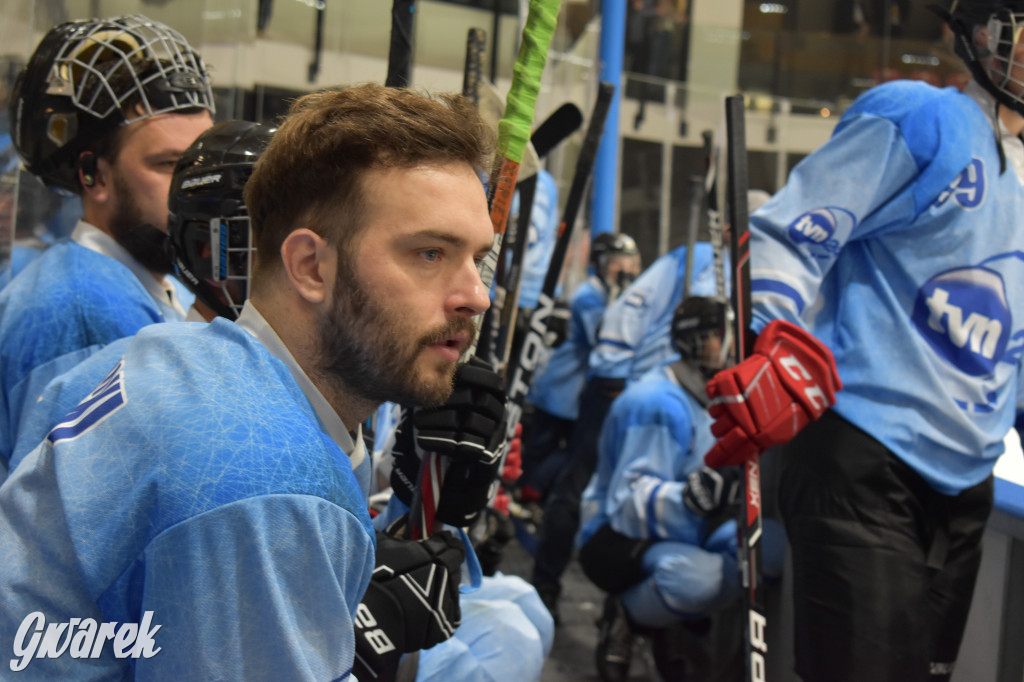 Mecz charytatywny. Na lodzie Czerkawski i Wołosz