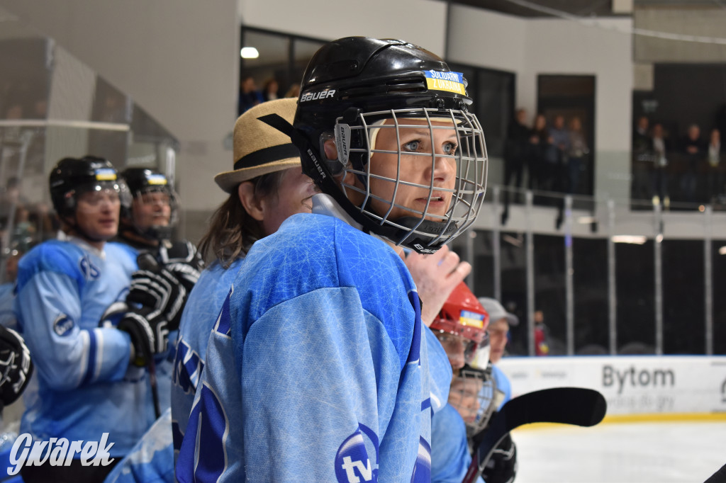 Mecz charytatywny. Na lodzie Czerkawski i Wołosz
